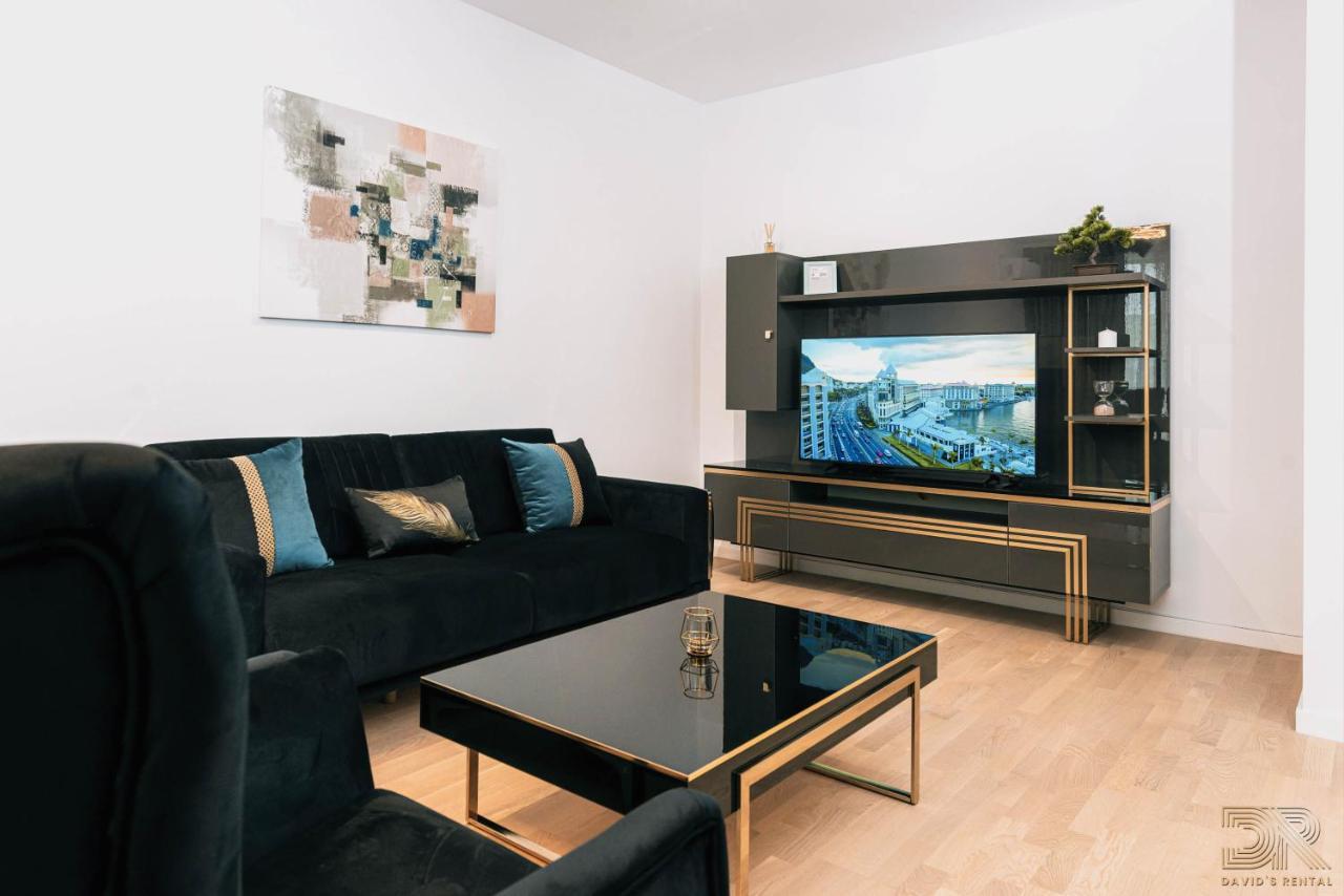 David's Apartment *