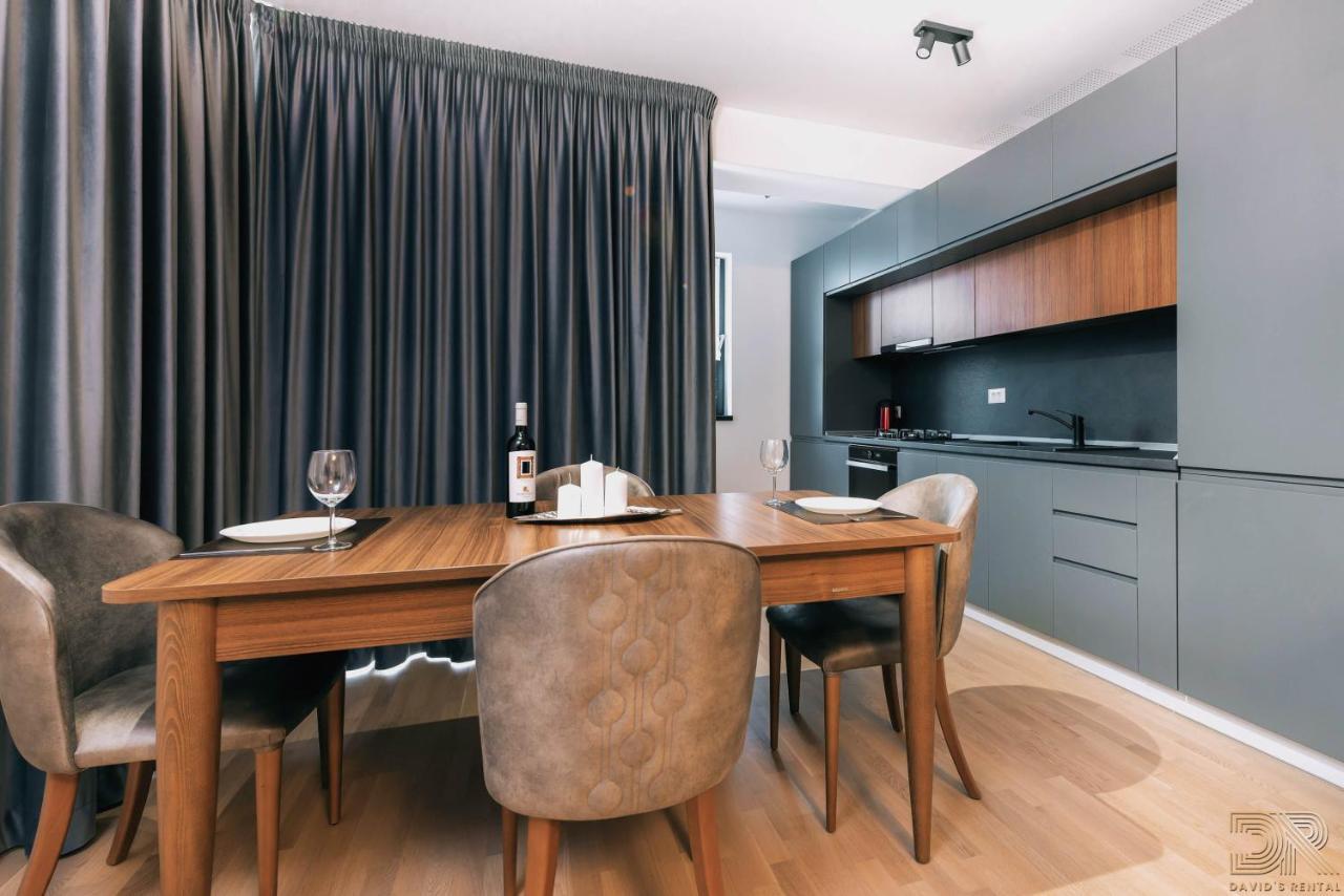 David's Apartment *